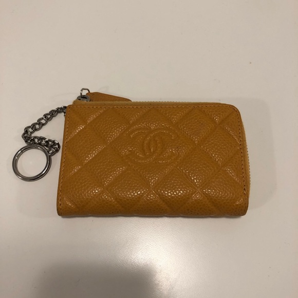 CHANEL Accessories - Chanel card holder with keychain CHANEL Accessories - Chanel card holder with keychain